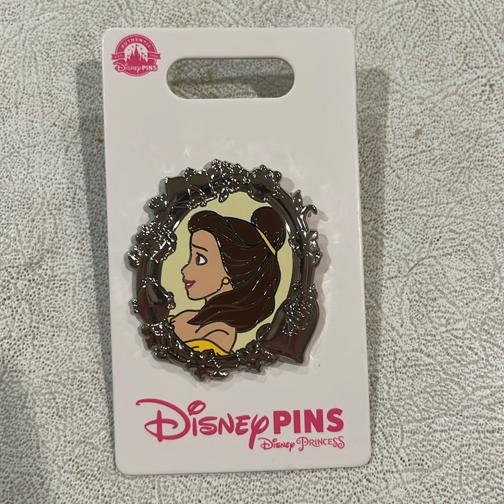 Disney princess belle pin brand new